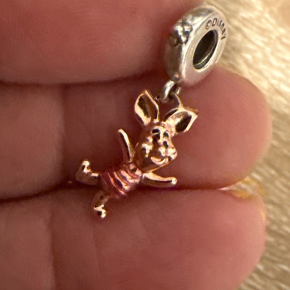 Pandora Piglet Charm in Pink and Silver - Picture 4 of 6